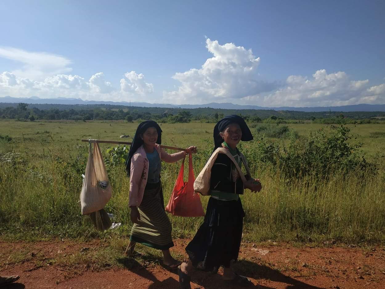 ယင်းနက်၊ယင်းကြားလူမျိုးတို့နေထိုင်ရာနမ့်စန်မြို့ဆီ