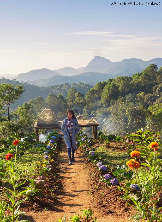 ကလောမြို့ မနောလှတောင်ခြေတွင် Sightseen Photo ပြုလုပ်နိုင်မည့် ပန်းဥယျာဥ် တစ်ခုပေါ်ထွက်လာ